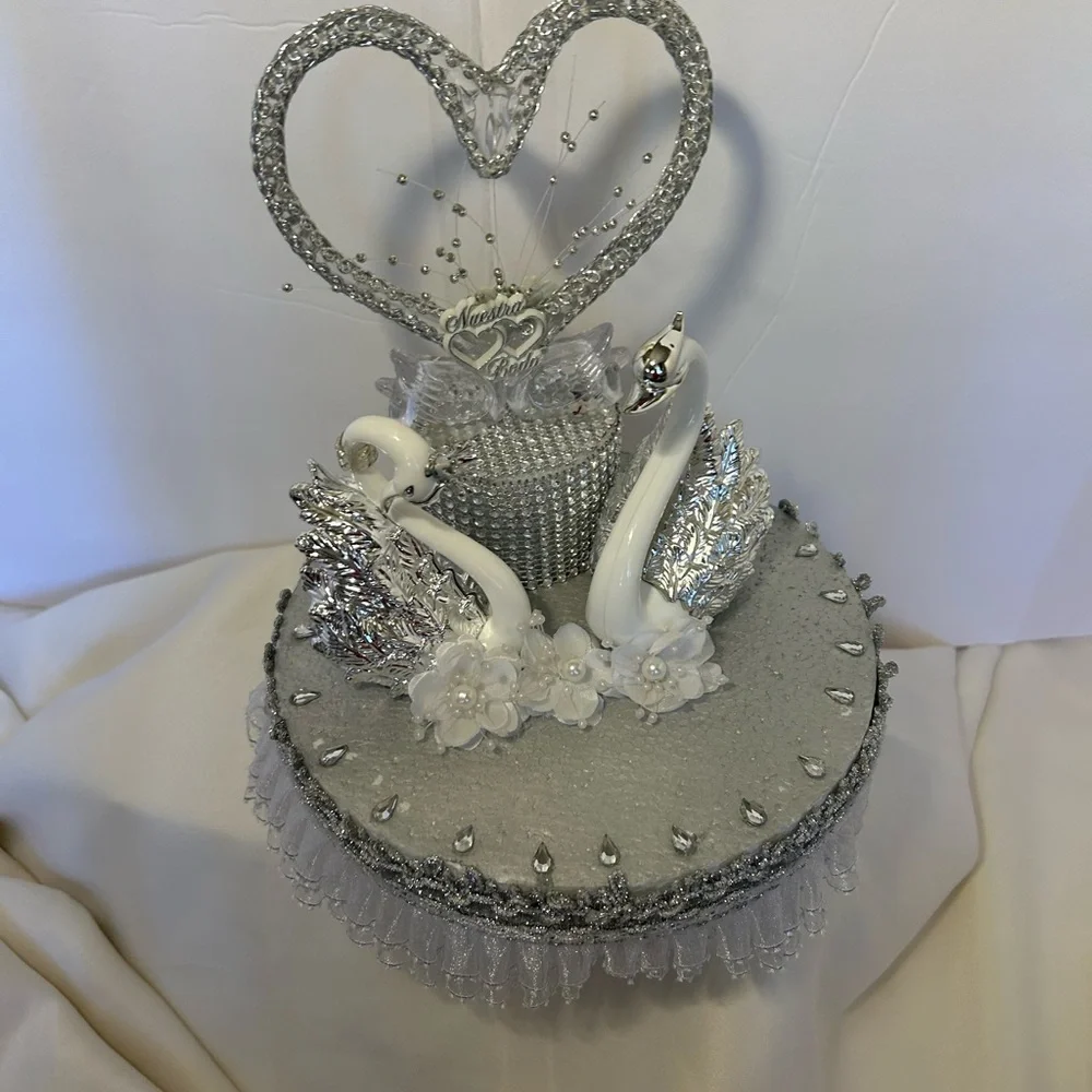 Chic Silver Swan and Heart Cake Topper